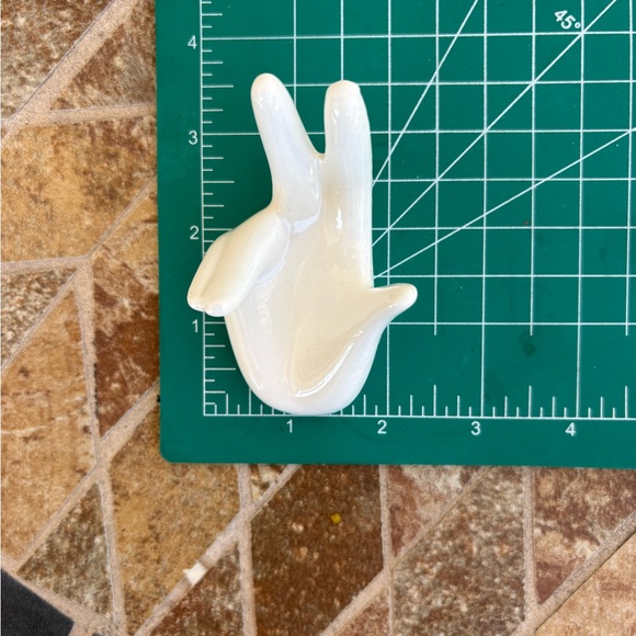 Opalite Sphere w/ Ceramic Hand Holder - Picture 3 of 5